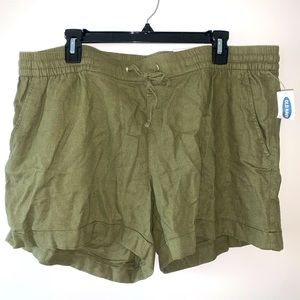 NWT Size XL Old Navy Forest Green Pull On Shorts